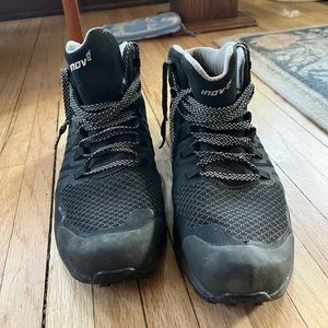 Inov8 Roclite 325 GTX, men’s size 12.5